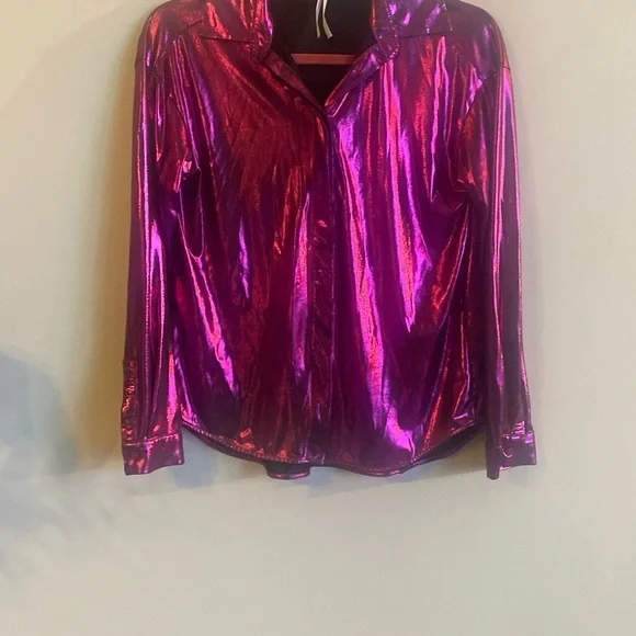 Anthropologie “SHINE” metallic magenta button-up top. - Picture 4 of 12